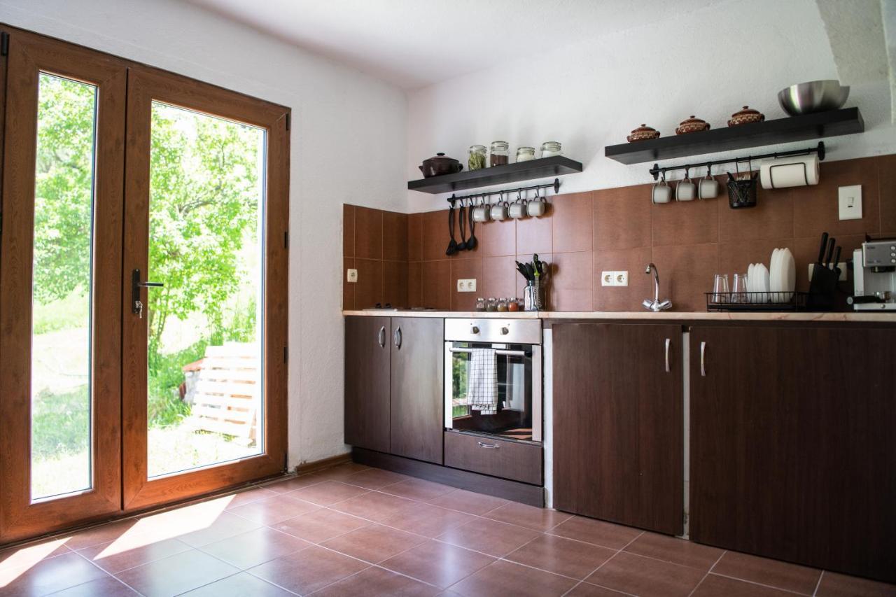 Къща До Гората Триград Villa Bagian luar foto