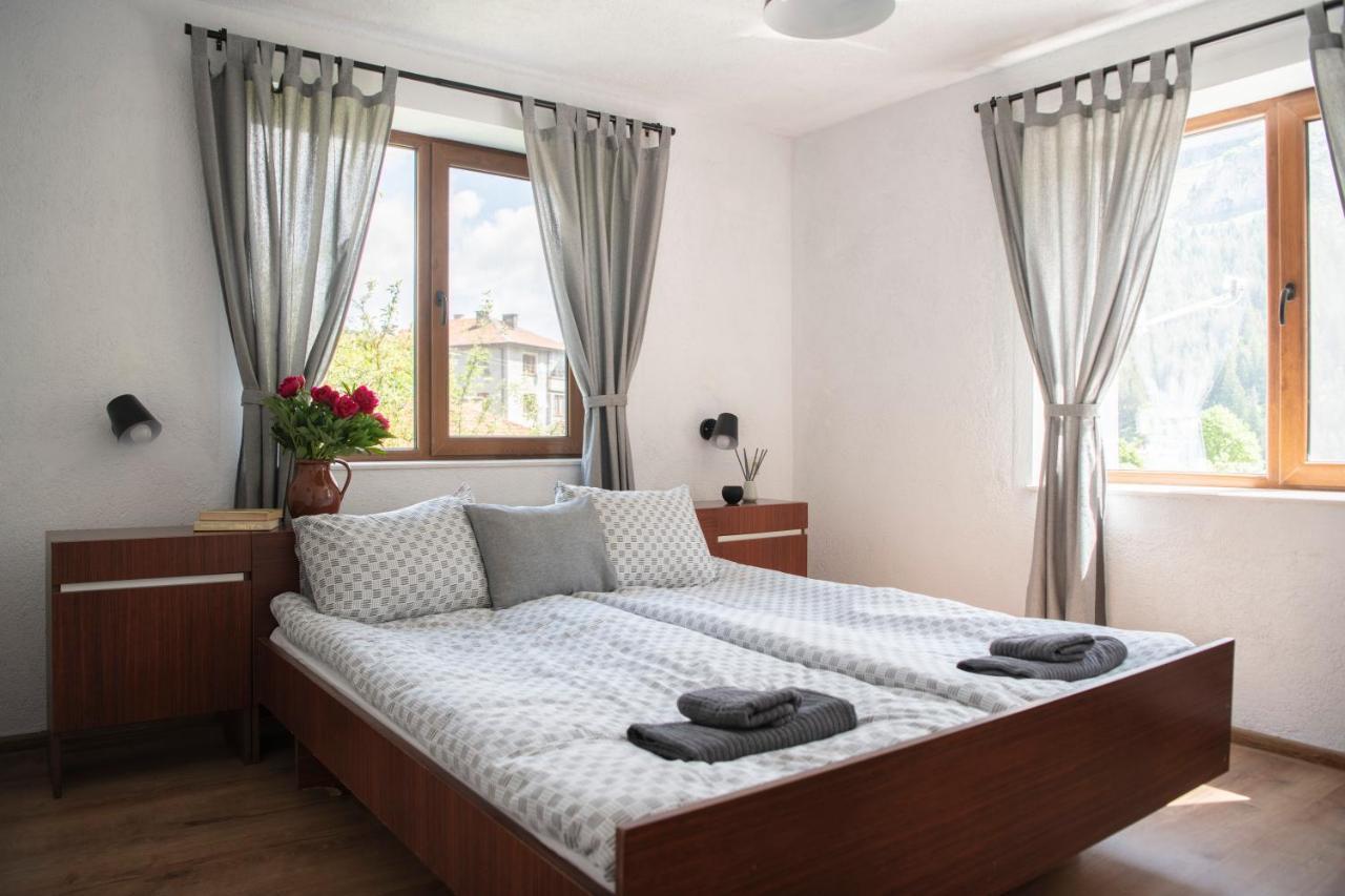 Къща До Гората Триград Villa Bagian luar foto